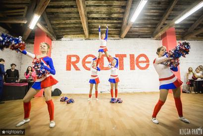 Клуб чирлидинга «REDTIE Cheerleaders» (Казанское шоссе)